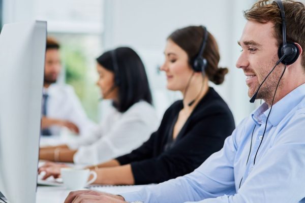 SSJ Developer computer support team Expert IT professionals at work